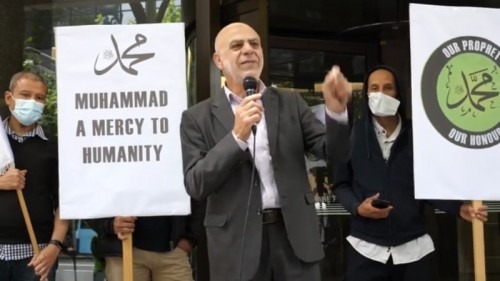 Hizb-ut Tahrir / Avustralya: Fransa Büyükelçiliği Önünde Peygamber Efendimiz Sallallahu Aleyhi vesSellem&#039;e Yapılan Hakareti Kınamak İçin Protesto