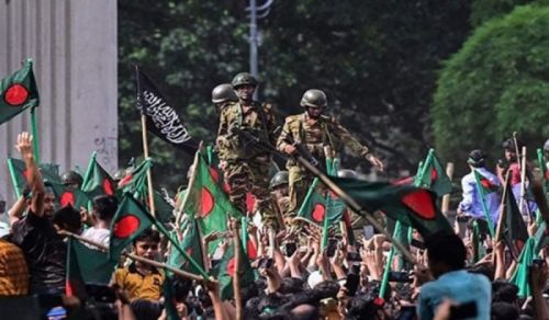 Comment les dirigeants pakistanais expriment-ils leur solidarité avec le peuple bangladais, tout en suivant les mêmes politiques que Sheikh Hasina Wajid?
