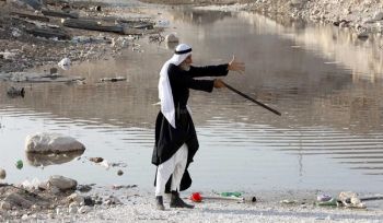 Die Menschen in Gaza ertrinken im Regenwasser, andere ertrinken in Sümpfen der Demütigung und Abhängigkeit!!