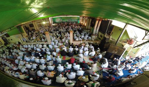 Indonesia Mamia ya Wanachuoni wametangaza kuunga mkono Khilafah