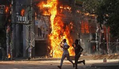 Mapinduzi katika Ulimwengu wa Kiislamu Yatapelekea kwenye Mabadiliko ya Kweli Pale tu Watu wenye Nguvu Watakapotimiza Wajibu wao wa Shariah kwa Kuwaondoa Madhalimu na kuupa Nusra Ummah